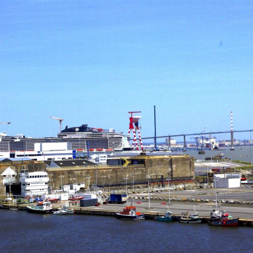 Manœuvrer une masse de plusieurs tonnes réclame beaucoup d'énergie et de concentration